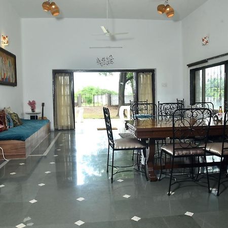 Whispering Woods Villa And Eco Farms Lonavala Ngoại thất bức ảnh