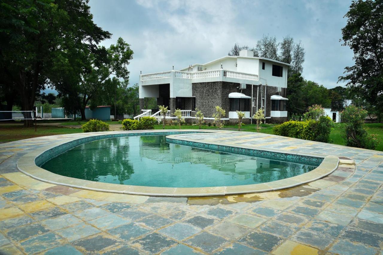 Whispering Woods Villa And Eco Farms Lonavala Ngoại thất bức ảnh